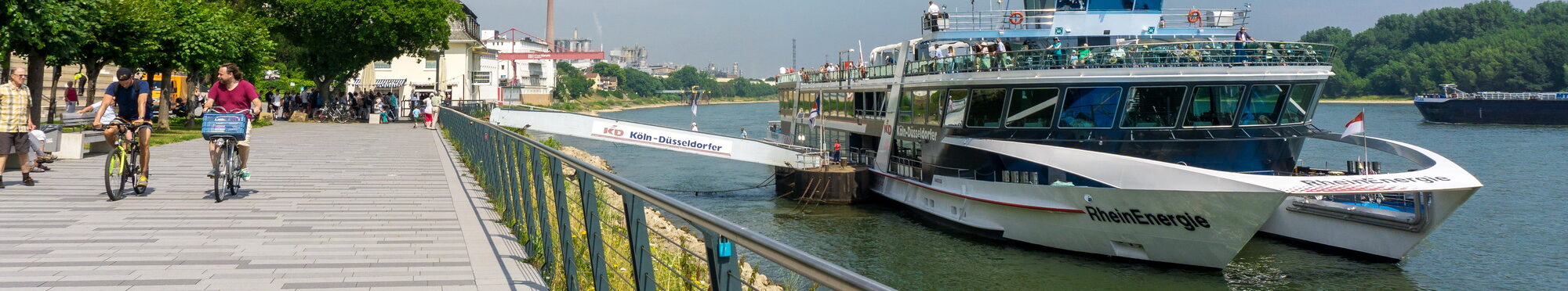 Rheinpromenade mit KD-Anleger