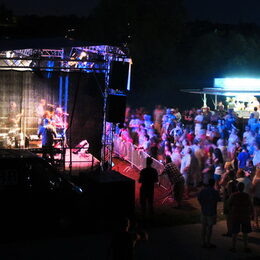 Open-Air-Konzert im Rheinpark