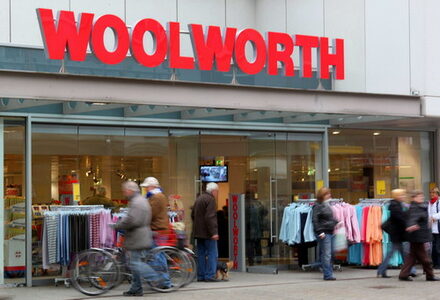 Foto: Neueröffnung einer Woolworth-Filiale © Woolworth